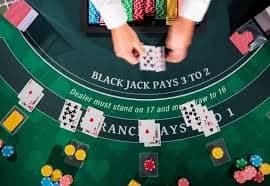 Pemain menikmati klaim bonus via perangkat mobile dengan mudah kapan saja